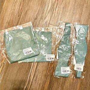 NEW IN PACKAGING Birdy Grey Bow Ties & Pocket Square in Sea Glass